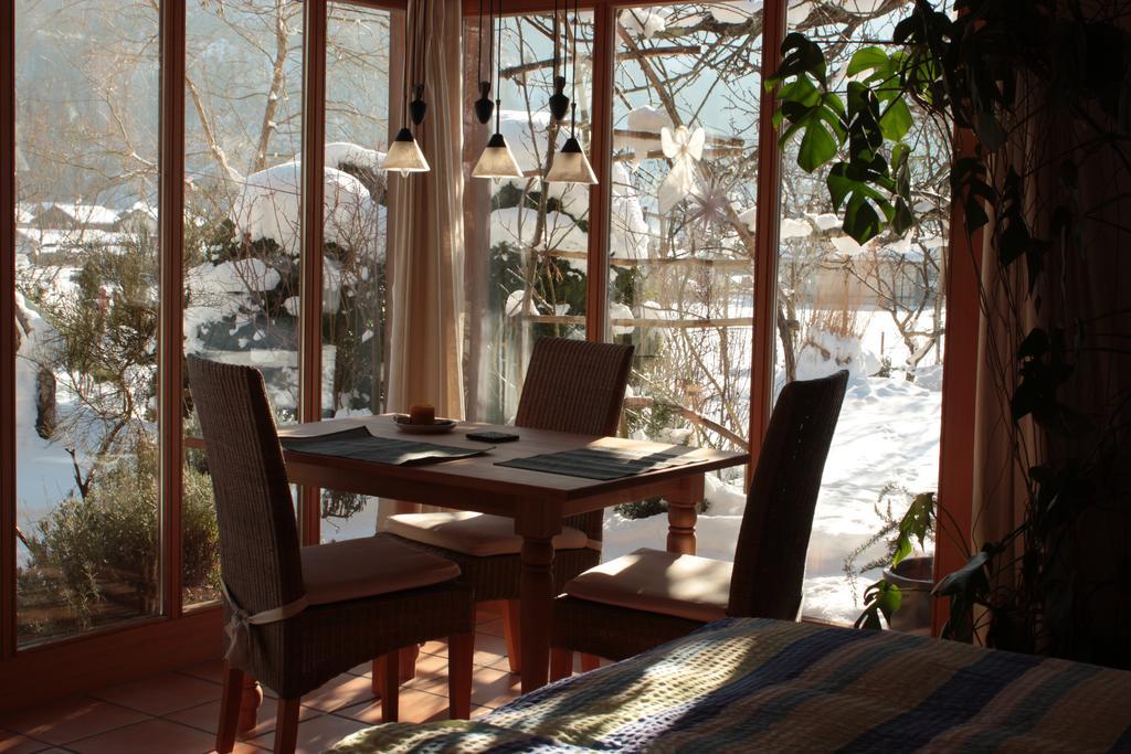 マイリンゲン Dunkel Blaue Maus Bed & Breakfast エクステリア 写真